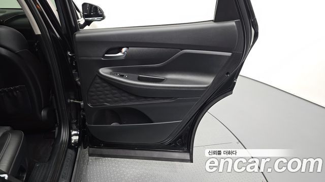 Hyundai Santa Fe Diesel 2.2 2WD Exclusive 2023 — фото 25