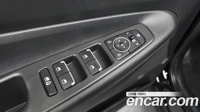Hyundai Santa Fe Diesel 2.2 2WD Exclusive 2023 — фото 28