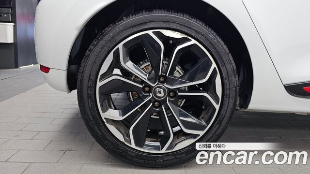 Renault Korea Clio Intens 2018 — фото 5