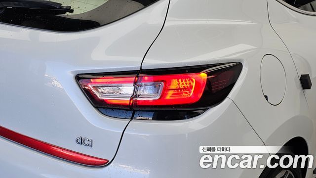 Renault Korea Clio Intens 2018 — фото 23