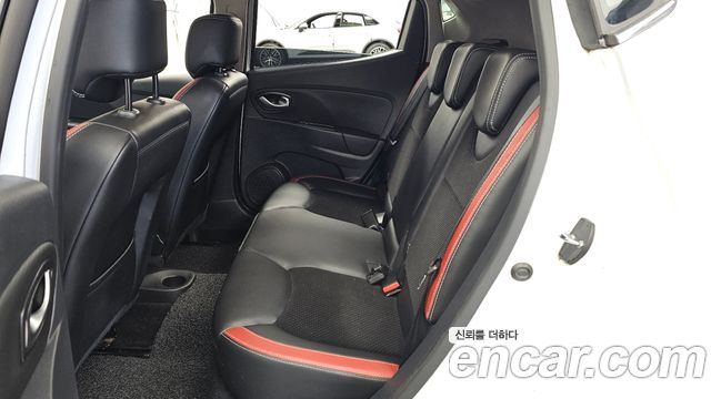 Renault Korea Clio Intens 2018 — фото 26