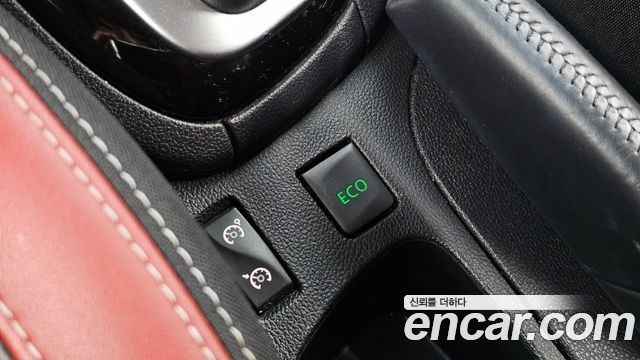 Renault Korea Clio Intens 2018 — фото 31