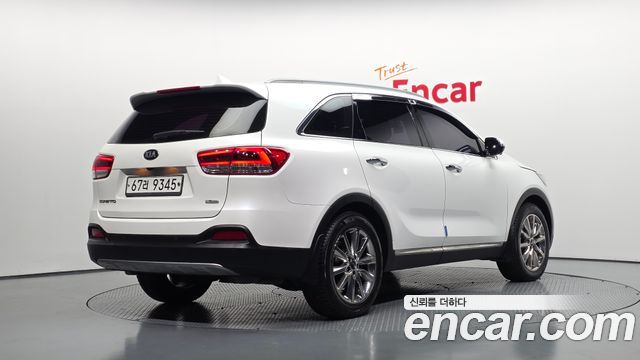 Kia Sorento Diesel 2.0 2WD Noblesse Special 2015 — фото 2