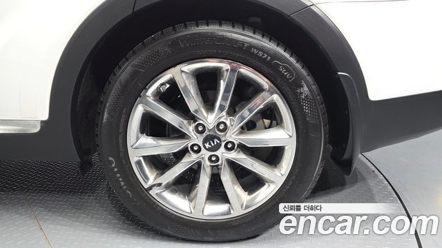 Kia Sorento Diesel 2.0 2WD Noblesse Special 2015 — фото 5
