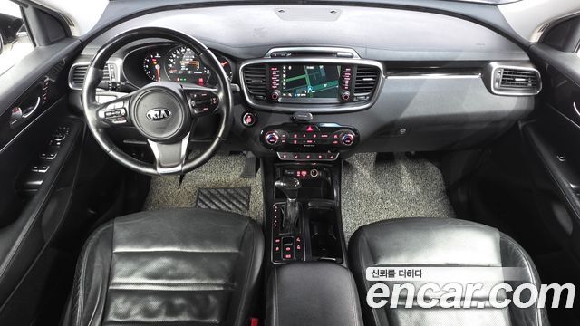 Kia Sorento Diesel 2.0 2WD Noblesse Special 2015 — фото 7