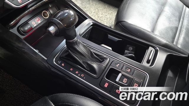 Kia Sorento Diesel 2.0 2WD Noblesse Special 2015 — фото 9