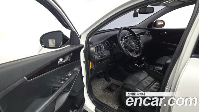 Kia Sorento Diesel 2.0 2WD Noblesse Special 2015 — фото 10