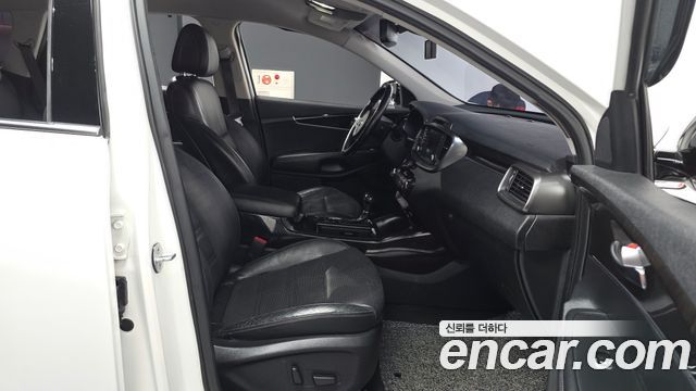 Kia Sorento Diesel 2.0 2WD Noblesse Special 2015 — фото 11