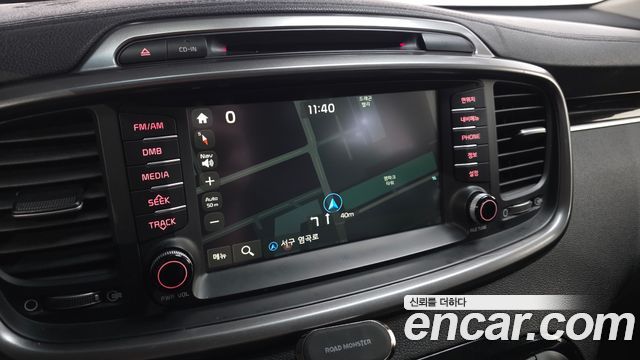 Kia Sorento Diesel 2.0 2WD Noblesse Special 2015 — фото 14