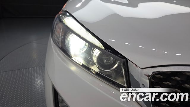 Kia Sorento Diesel 2.0 2WD Noblesse Special 2015 — фото 22