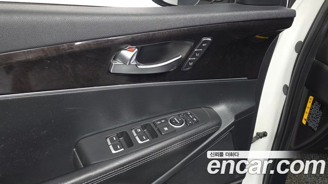 Kia Sorento Diesel 2.0 2WD Noblesse Special 2015 — фото 28