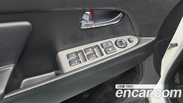 Kia Sportage R Diesel 2WD Prestige 2014 — фото 29