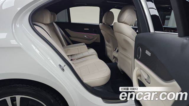 Mercedes-Benz E-Class (W213) E250 Avantgarde 2022 — фото 11