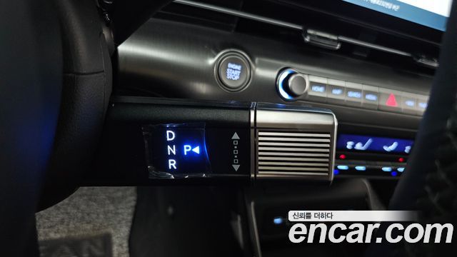Hyundai Kona (SX2) Gasoline 2.0 2WD Premium 2025 — фото 9