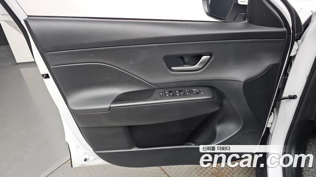 Hyundai Kona (SX2) Gasoline 2.0 2WD Premium 2025 — фото 24