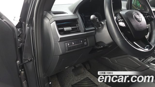 KG Mobility (SsangYong) Rexton Sports Khan Diesel 2.2 4WD Prestige 2024 — фото 17