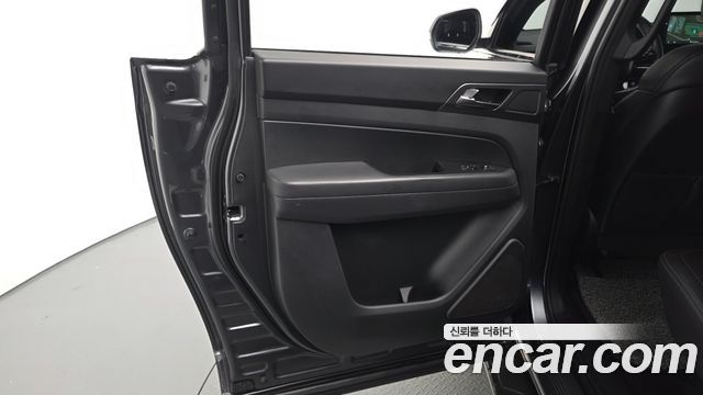 KG Mobility (SsangYong) Rexton Sports Khan Diesel 2.2 4WD Prestige 2024 — фото 31