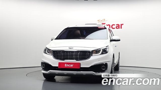 Kia Carnival 9-seater Prestige 2015 — фото 3
