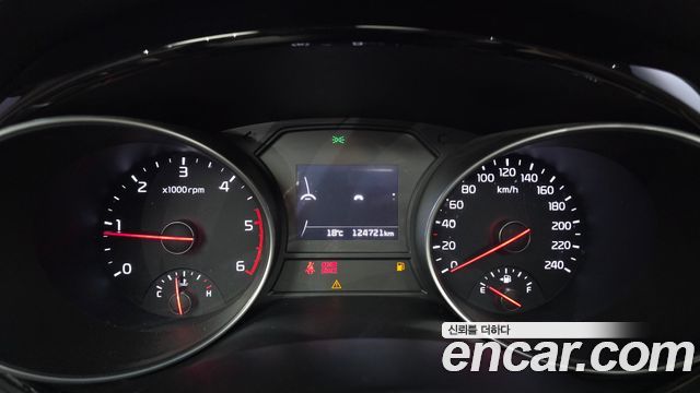 Kia Carnival 9-seater Prestige 2015 — фото 8