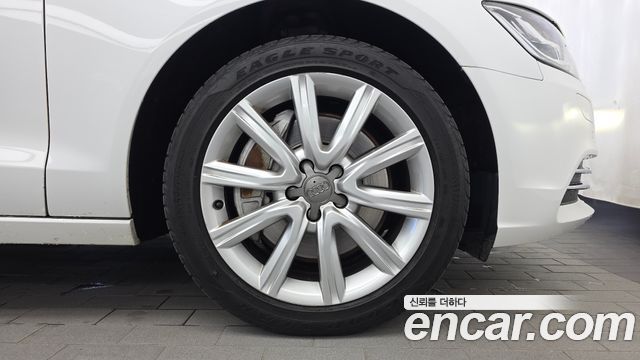 Audi A6 3.0 TFSI Quattro C7 2013 — фото 5
