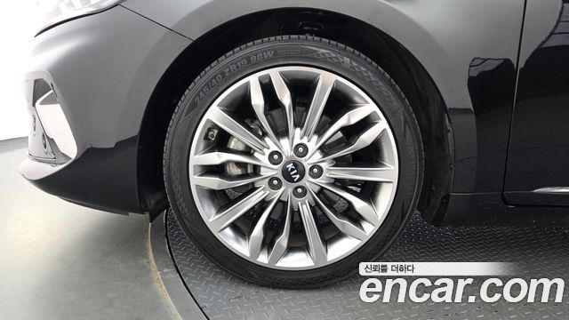 Kia K7 Premier 3.0 GDI Signature 2020 — фото 5