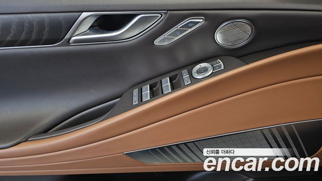 Genesis G80 (RG3) Gasoline 3.5 Turbo AWD 2022 — фото 32