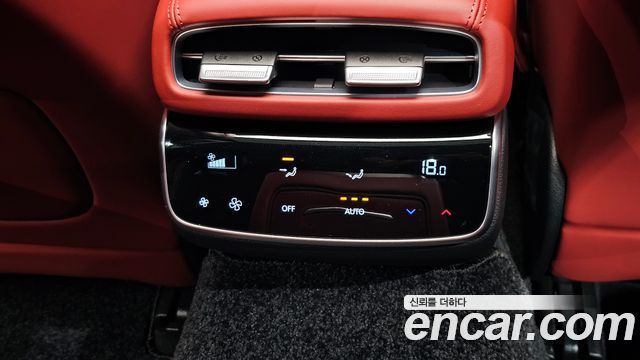 Genesis G80 (RG3) Gasoline 2.5 Turbo AWD 2026 — фото 30