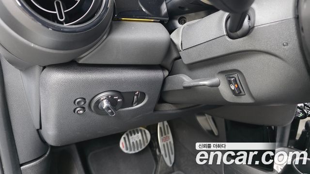 MINI Cooper Classic Plus 3rd 2024 — фото 19