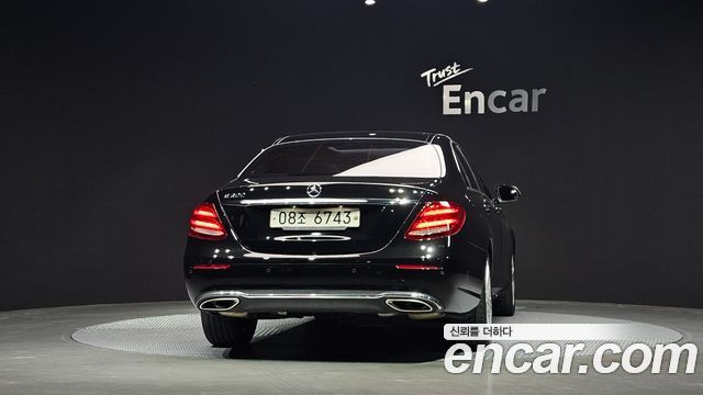 Mercedes-Benz E-Class (W213) E200 Avantgarde 2017 — фото 4