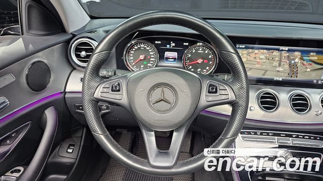 Mercedes-Benz E-Class (W213) E200 Avantgarde 2017 — фото 13