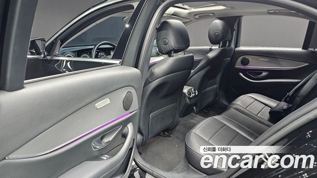 Mercedes-Benz E-Class (W213) E200 Avantgarde 2017 — фото 17