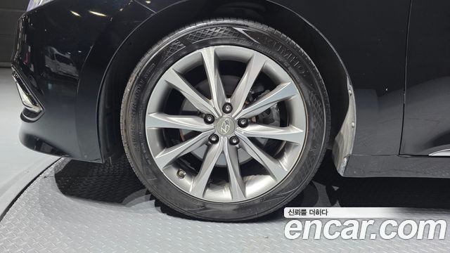 Hyundai Grandeur (HG) HG220 Diesel Premium 2016 — фото 5
