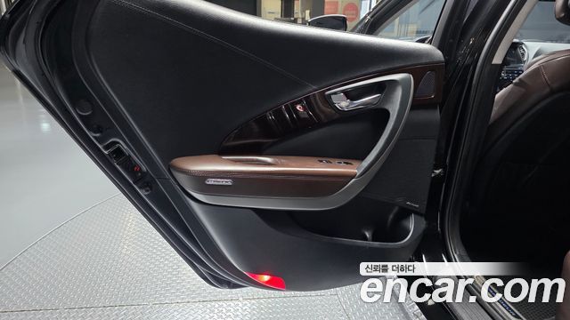 Hyundai Grandeur (HG) HG220 Diesel Premium 2016 — фото 25