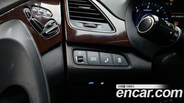 Hyundai Grandeur (HG) HG220 Diesel Premium 2016 — фото 31