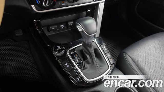 Kia Seltos Diesel 1.6 2WD Prestige 2020 — фото 9