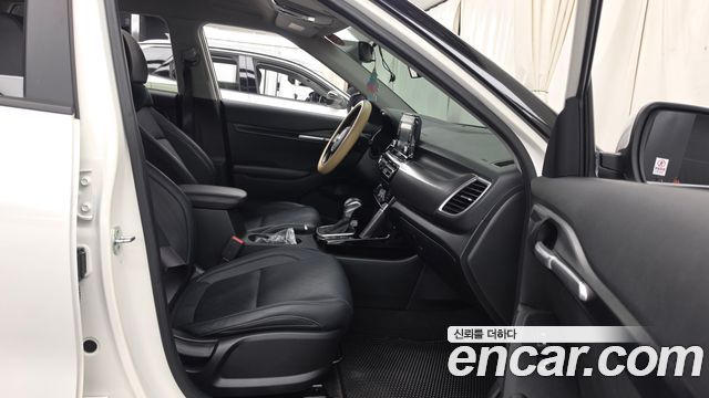 Kia Seltos Diesel 1.6 2WD Prestige 2020 — фото 11