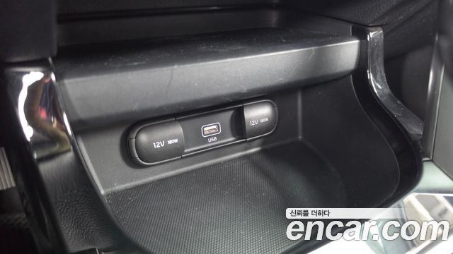 Kia Seltos Diesel 1.6 2WD Prestige 2020 — фото 18