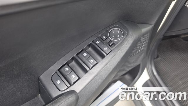 Kia Seltos Diesel 1.6 2WD Prestige 2020 — фото 30