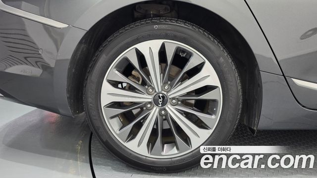 Kia K8 Hybrid Signature Special 2023 — фото 21