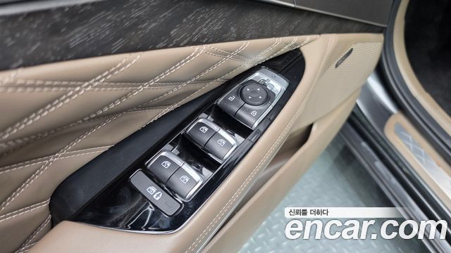 Kia K8 Hybrid Signature Special 2023 — фото 28
