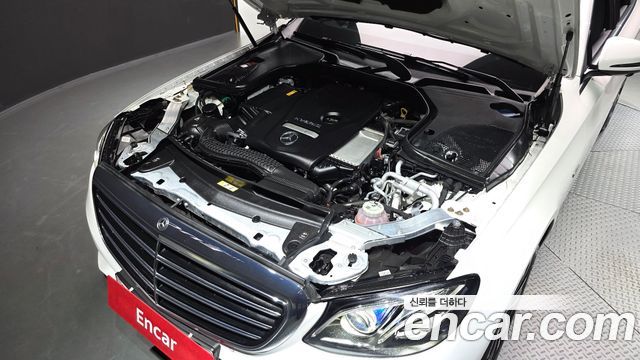 Mercedes-Benz E-Class (W213) E300e Exclusive 2019 — фото 6