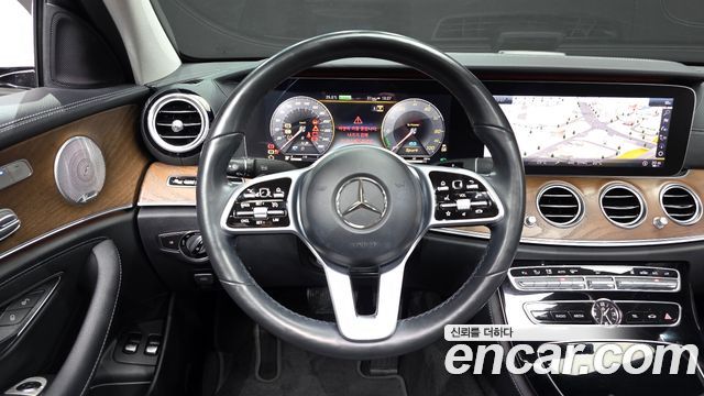 Mercedes-Benz E-Class (W213) E300e Exclusive 2019 — фото 12