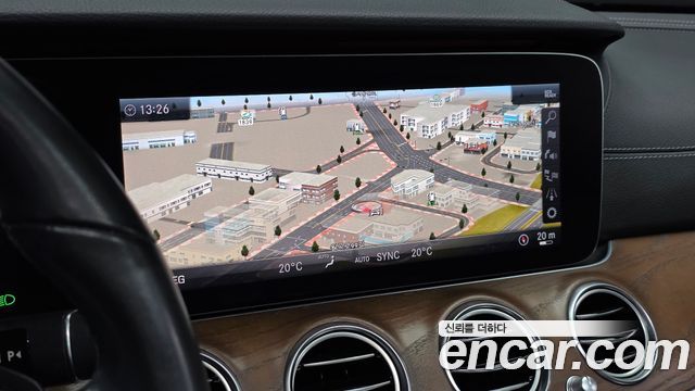 Mercedes-Benz E-Class (W213) E300e Exclusive 2019 — фото 13