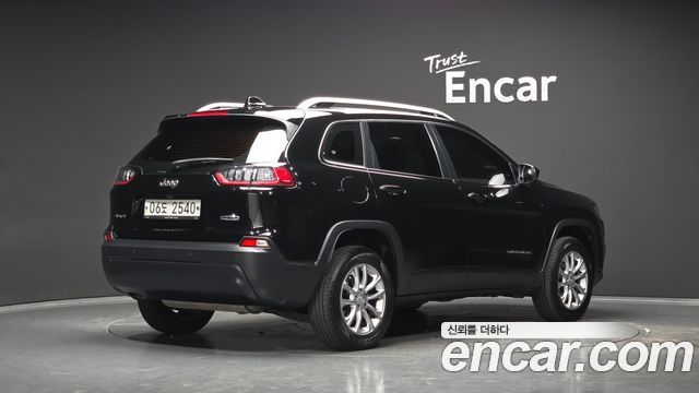 Jeep Cherokee (KL) 2.4 Longitude AWD 2019 — фото 2