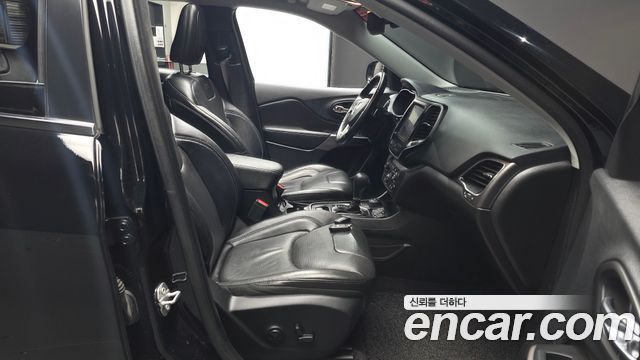 Jeep Cherokee (KL) 2.4 Longitude AWD 2019 — фото 11
