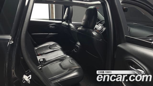 Jeep Cherokee (KL) 2.4 Longitude AWD 2019 — фото 12