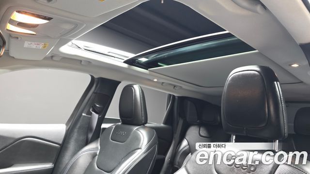 Jeep Cherokee (KL) 2.4 Longitude AWD 2019 — фото 18