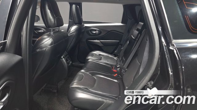 Jeep Cherokee (KL) 2.4 Longitude AWD 2019 — фото 26