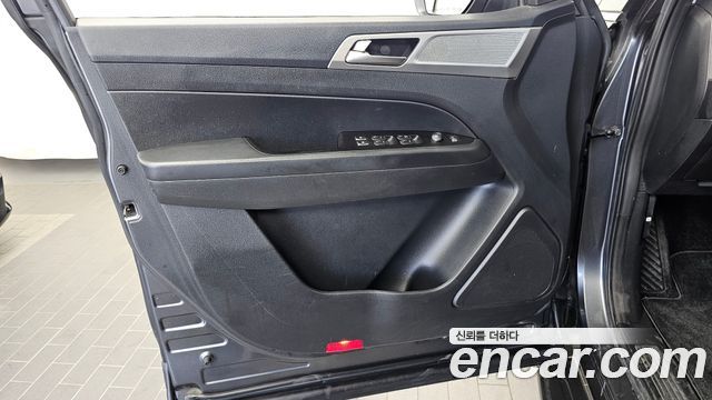 KG Mobility (SsangYong) Rexton Sports Diesel 2.2 4WD Prestige 2018 — фото 24