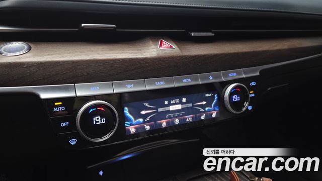 Genesis G80 (RG3) Gasoline 3.5 Turbo AWD 2024 — фото 17